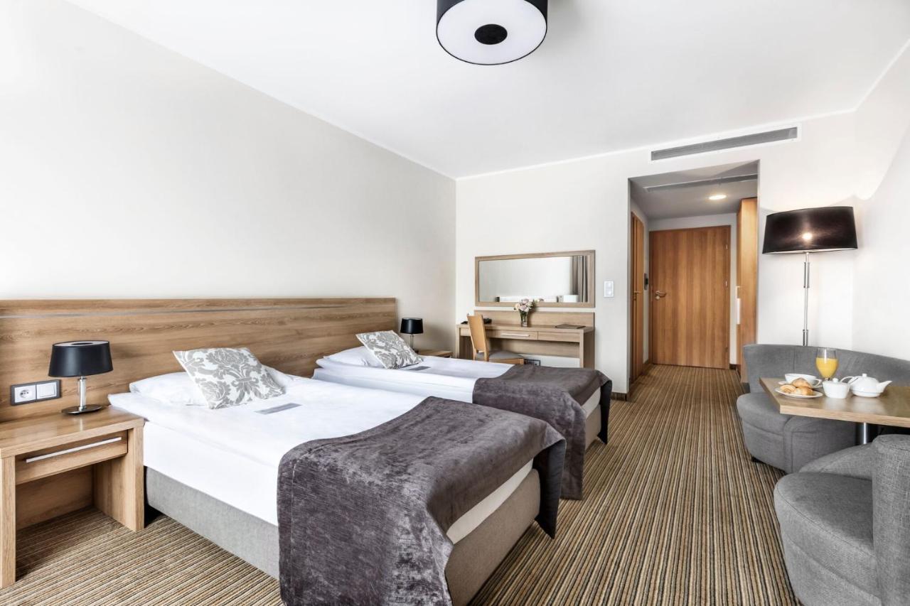 Mercure Wiazowna Brant Kültér fotó