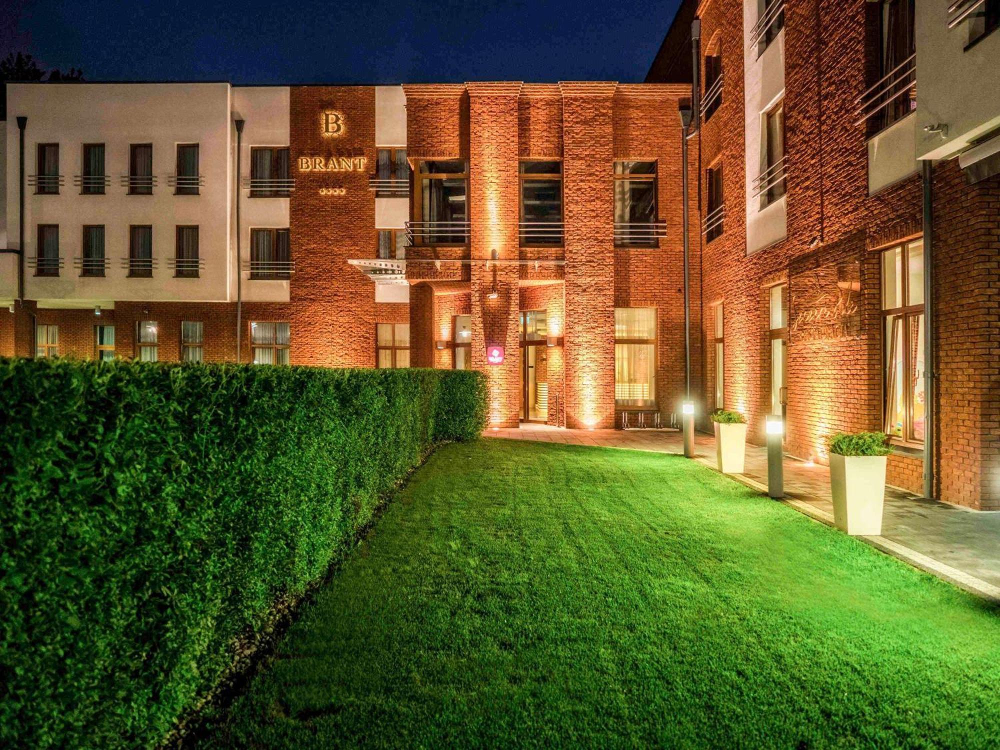 Mercure Wiazowna Brant Kültér fotó