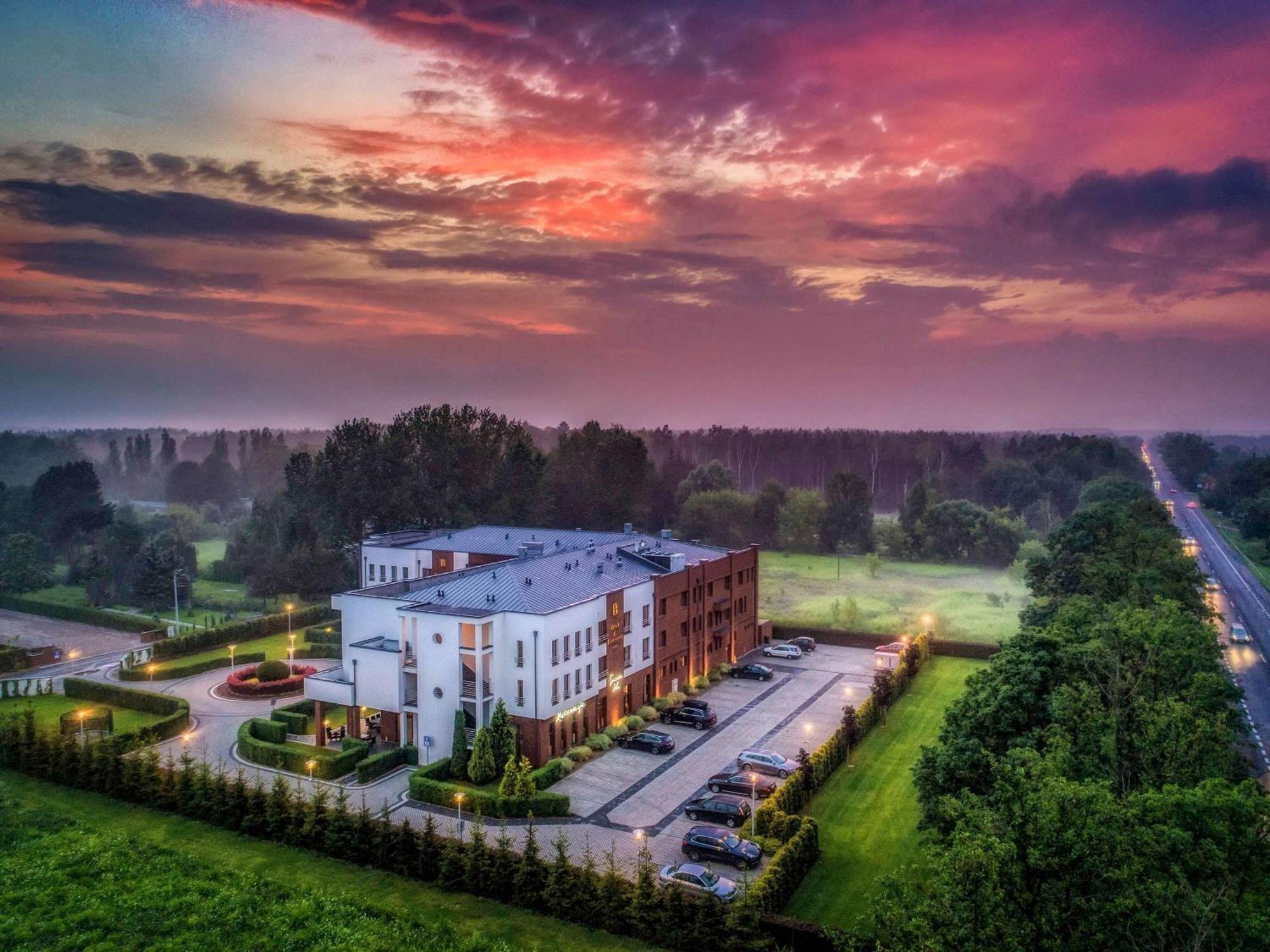 Mercure Wiazowna Brant Kültér fotó