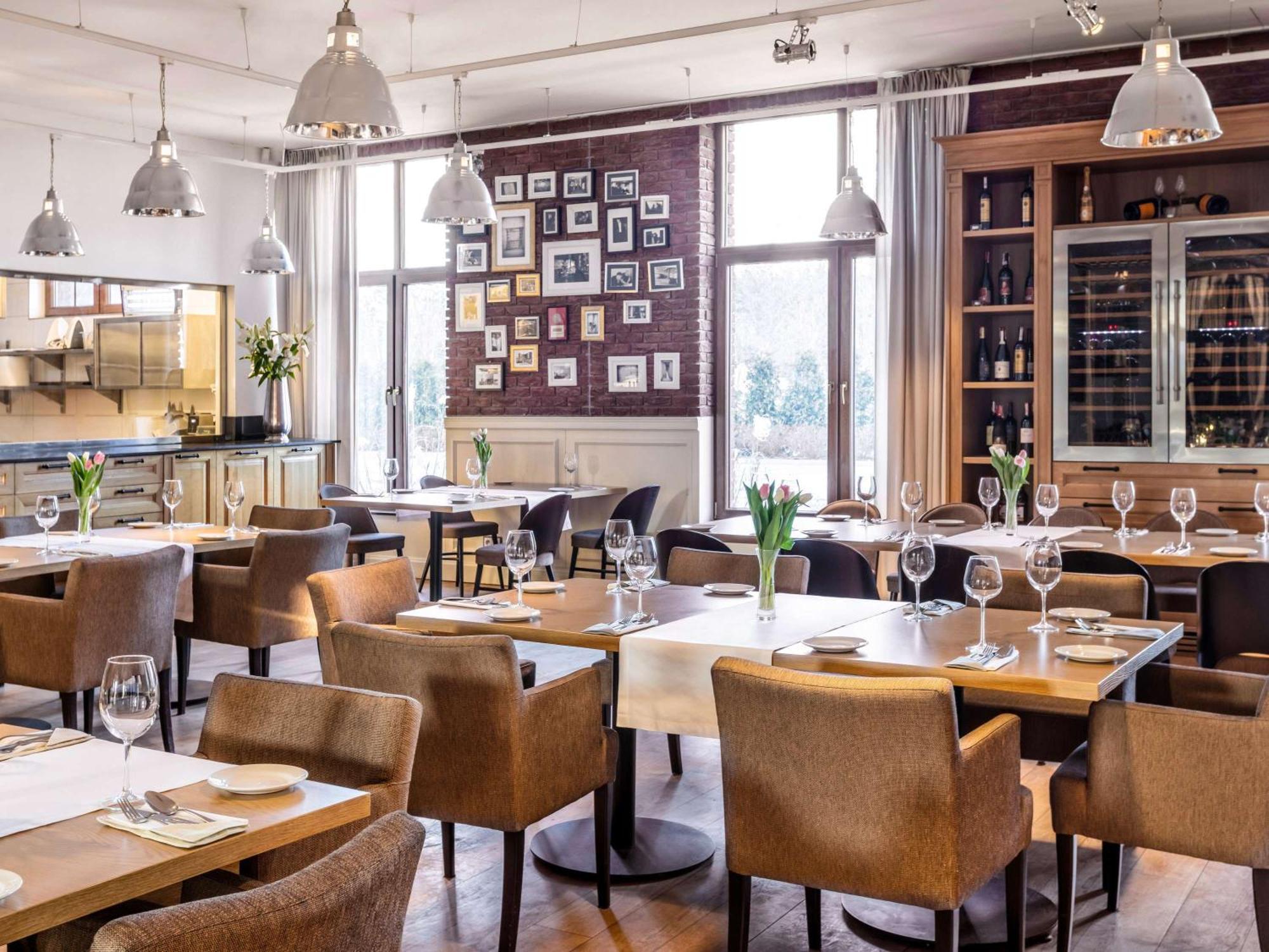 Mercure Wiazowna Brant Kültér fotó